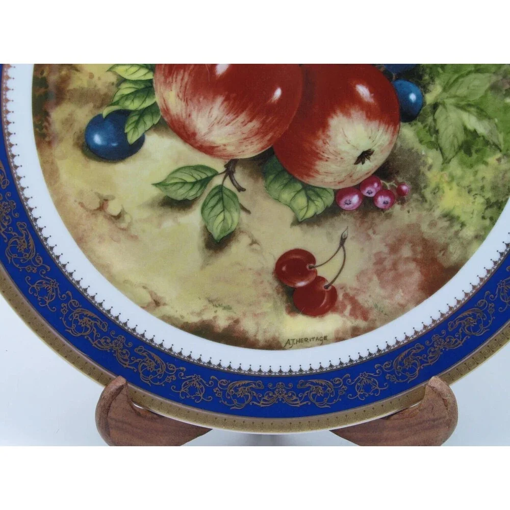 LG Porcelaine T Limoges France Fruit Dec a La Main 12 1/2